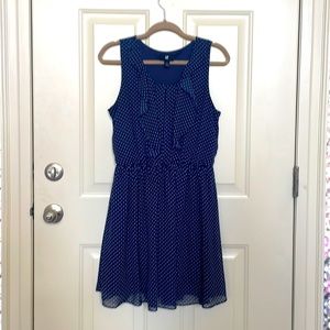 IZ Byer Navy With White Polka Dots. size Large